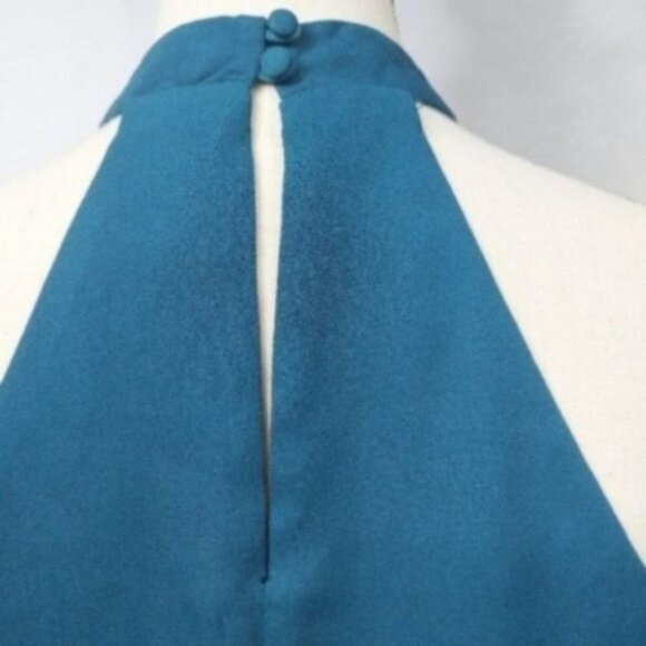 Lulus Cropped Keyhole Halter Let's Fly Crop Top S - Picture 3 of 5